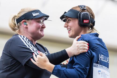 Zorana Arunovic Ana Korakaki Foto ISSF
